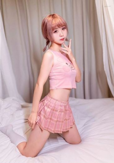 扒开女人下面两片毛茸茸_4K电影全集观看